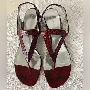 Calvin Klein Mella Snake wedge sandals, burgundy faux snake embossed  T-Strap
